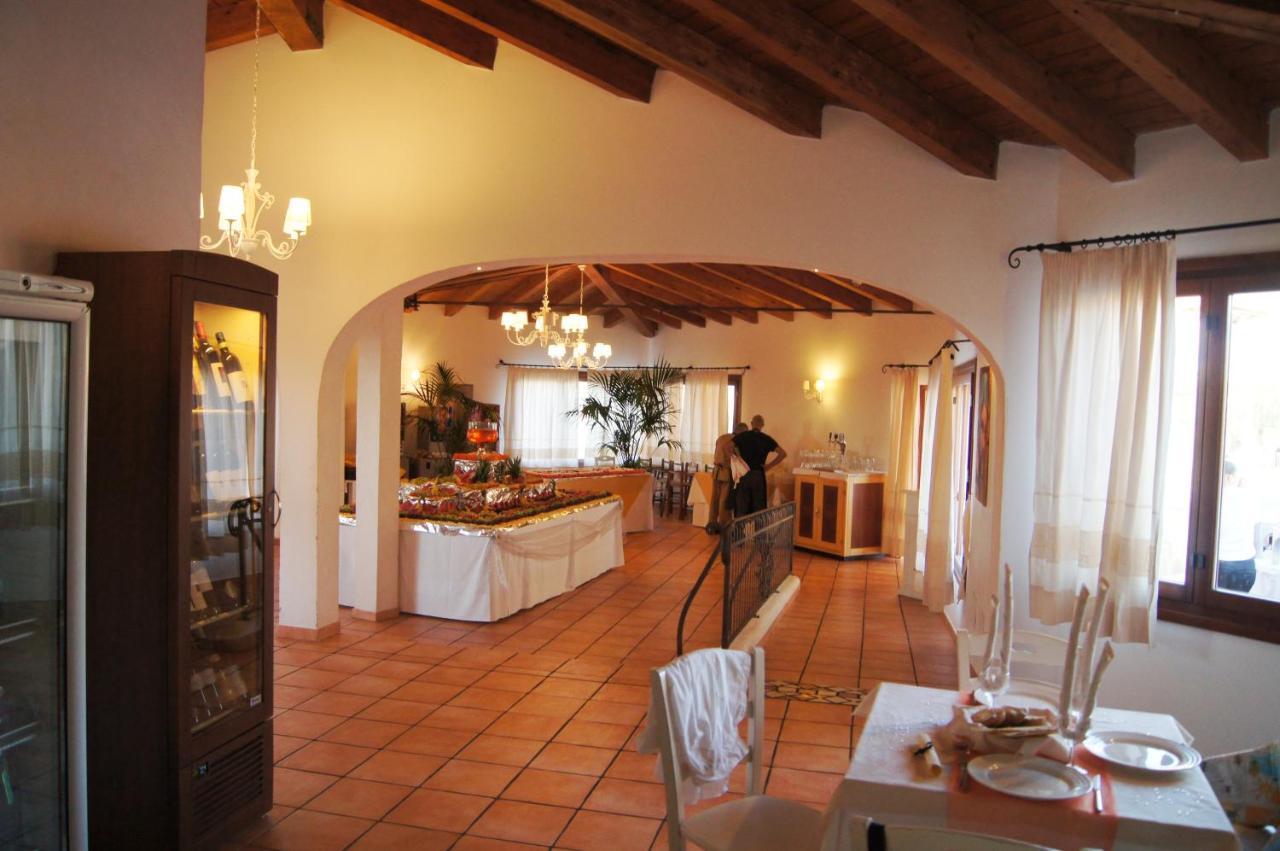 Borgo Dei Pescatori Hotel Aglientu Eksteriør billede